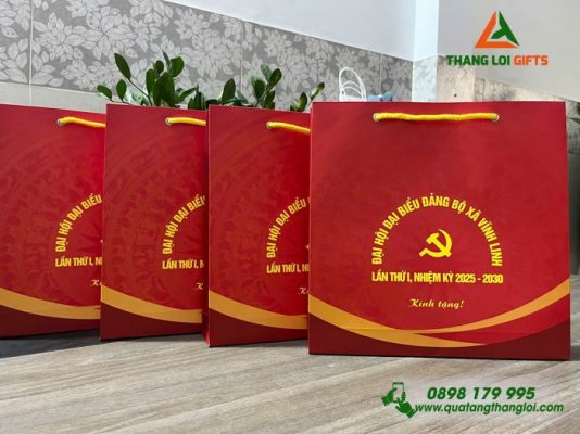 Túi Xách Giấy Couche Màu Đỏ – In Logo Đại Hội Đảng Bộ Vĩnh Linh