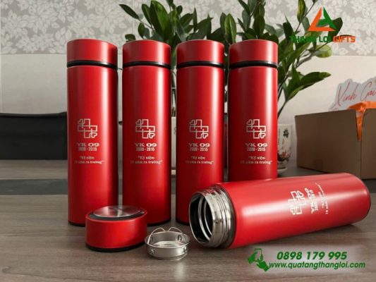 Bình Giữ Nhiệt Màu Đỏ - Khắc Logo Kỷ Niệm 10 Năm Ra Trường