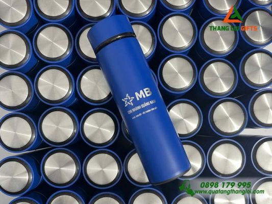 Bình Giữ Nhiệt Màu Xanh – Khắc Logo Ngân Hàng MB