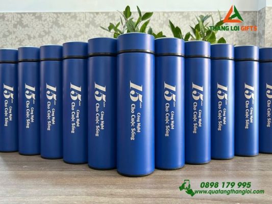 Bình Giữ Nhiệt Màu Xanh – Khắc Logo Doanh Nghiệp LIFTEX