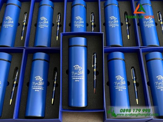 Gifset (Bình+Bút) – In Khắc Logo 20 Năm Trường THPT Tân Châu