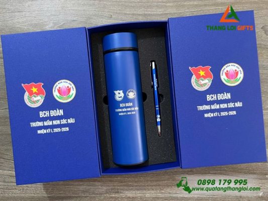 Bộ Quà Tặng (Bình+Bút) – In Khắc Logo Trường Mầm Non Sóc Nâu