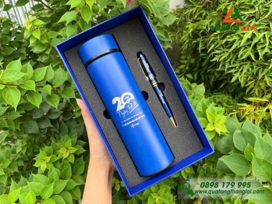Gifset (Bình+Bút) - In Khắc Logo 20 Năm Trường THCS Hiếu Giang