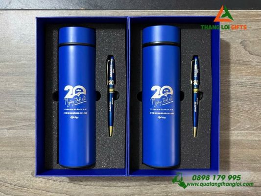 Gifset (Bình+Bút) - In Khắc Logo 20 Năm Trường THCS Hiếu Giang
