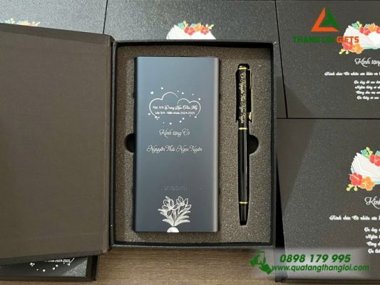 Set Quà Tặng (Pin Sạc Xiaomi+Bút Ký) - In Khắc Tên Làm Qùa Tri Ân