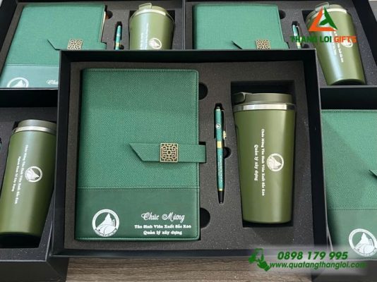 Giftset (Sổ+Ly+Bút) – In khắc logo Trường Đại học Giao Thông Vận Tải