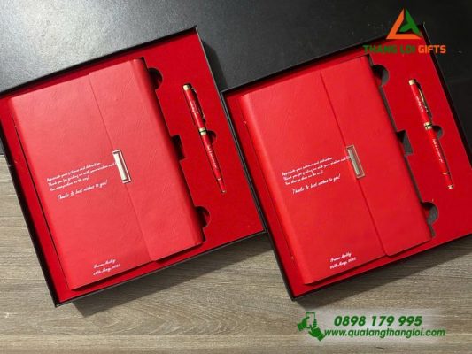 Set Quà Tặng (Sổ+Bút) Màu Đỏ – Khắc Tên,Nội Dung Theo Yêu Cầu