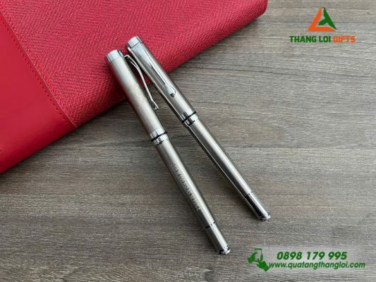 Bút Ký Kim Loại Nắp Đẩy Màu Bạc - Khắc Logo Doanh Nghiệp SOS