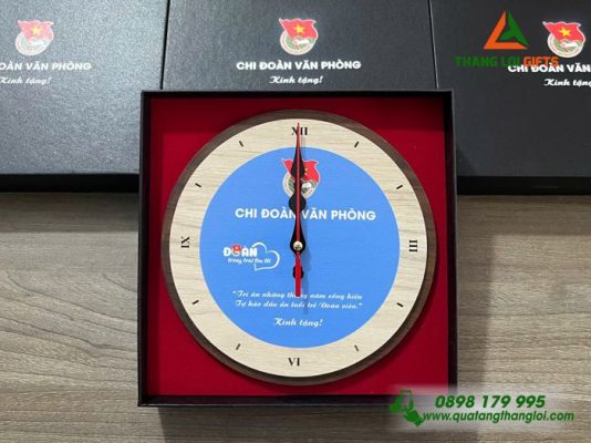 Đồng Hồ Gỗ Để Bàn - In Khắc Logo Đoàn Thanh Niên Cộng Sản HCM