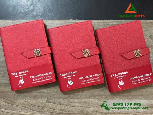 Sổ Tay Bìa Còng Màu Đỏ – In Logo Doanh Nghiệp THAI HUONG