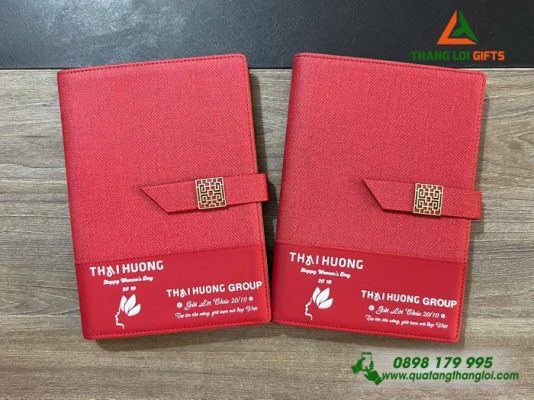 Sổ Tay Bìa Còng Màu Đỏ – In Logo Doanh Nghiệp THAI HUONG