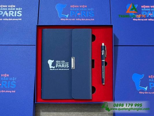 Bộ Quà Tặng (Sổ+Bút) - In Khắc Logo Bệnh Viện Răng Hàm Mặt Paris