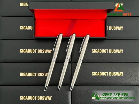 Bộ Bút Ký Kim Loại Xoay – In Khắc Logo Doanh Nghiệp Gigaduct Busway
