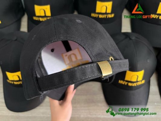 Nón Vải Màu Đen - Thêu Logo HUY BUT FILM