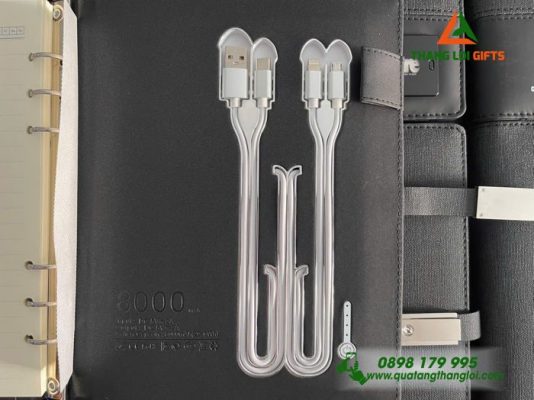Sổ Tay Đa Năng Màu Đen 8000mAh - Khắc Logo Báo Tuổi Trẻ