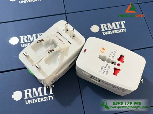 Adapter Du Lịch Màu Trắng – In Logo Trường Đại Học RMIT