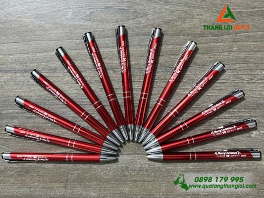 Bộ Bút Bi Kim Loại Bấm Màu Đỏ - In Khắc Merry Christmas