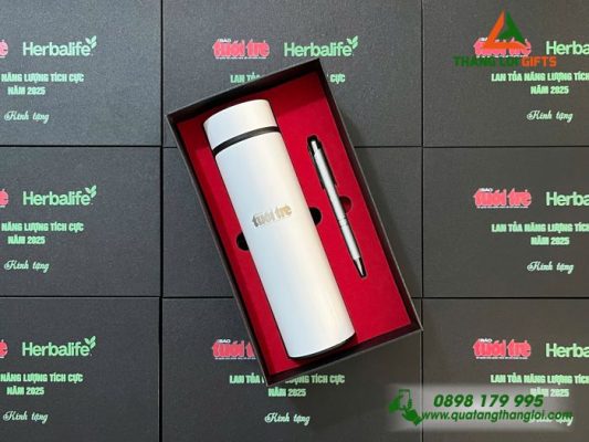 Bộ Quà Tặng (Bình+Bút) Màu Trắng - In Khắc Logo Báo Tuổi Trẻ