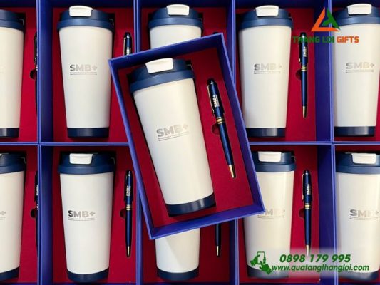 Combo Quà Tặng (Ly+Bút) - In Khắc Logo Doanh Nghiệp SMB+