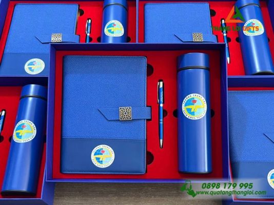 Giftset (Sổ+Bình+Bút) - In Khắc Logo Trường Trung Cấp Bách Khoa