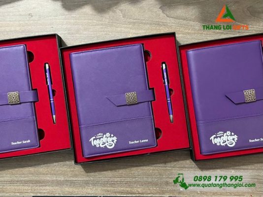 Bộ Quà Tặng (Sổ+Bút) Màu Tím - In Khắc Logo Happy Teacher Day