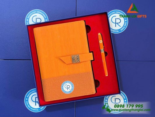 Combo Qùa Tặng (Sổ Tay+Bút Ký) - In Khắc Logo Bệnh Viện Chợ Rẫy