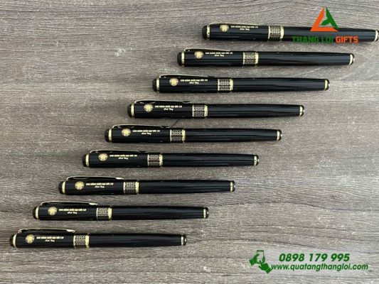 Bút Ký Kim Loại Nắp Màu Đen – Khắc Logo Ban Giảng Huấn Đạo Đức