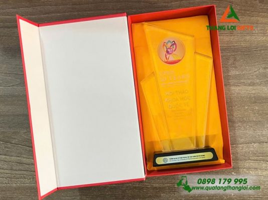 Cúp Pha Lê - In Logo 50 Năm Hội Thảo Khoa Học Quốc Tế