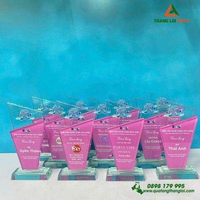 Cúp Pha Lê - In Logo Doanh Nghiệp Làm Qùa Tặng