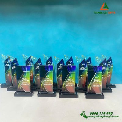 Cúp Pha Lê - In Logo Doanh Nghiệp Làm Qùa Tặng