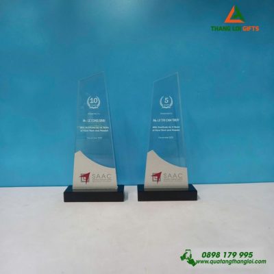 Cúp Pha Lê - In Logo Doanh Nghiệp Làm Qùa Tặng