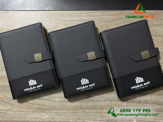 Sổ Tay Bìa Còng Màu Đen - In Logo Doanh Nghiệp Hoàn Mỹ