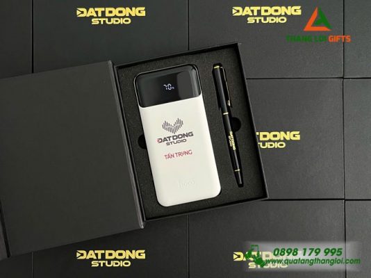 Giftset (Pin Sạc+Bút Ký) - In Khắc Logo Doanh Nghiệp Đất Đồng STUDIO