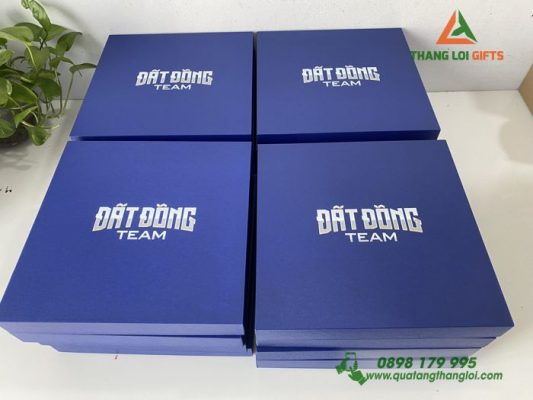 Bộ Quà Tặng (Sổ+Bút) - In Khắc Logo Doanh Nghiệp Đất Đồng Team