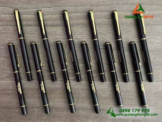 Bút Ký Kim Loại Nắp - Khắc Logo Doanh Nghiệp Đất Đồng STUDIO