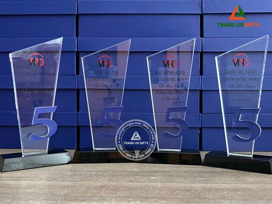 Cup Pha Lê - In Logo Kỷ Niệm 5 Năm Doanh Nghiệp Minh Phát Holdings