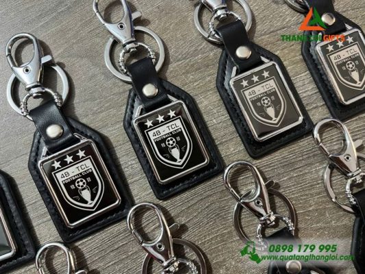 Móc Khóa Da Phối Kim Loại – Khắc Logo FOOTBALL CLUB 4B – TCL