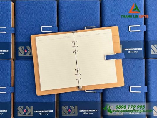 Sổ Tay Bìa Còng Màu Xanh – In Logo Doanh Nghiệp S&K
