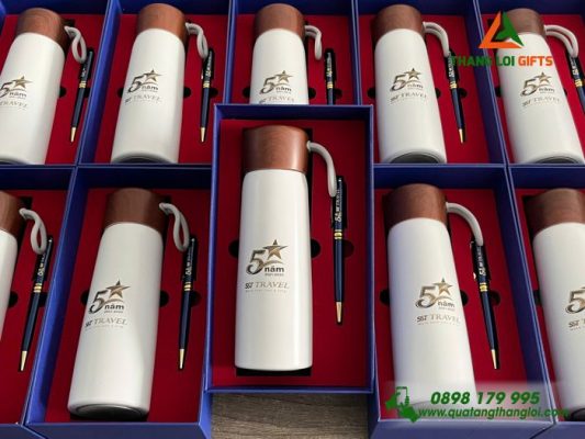 Set Quà Tặng (Bình+Bút) - In Khắc Logo Doanh Nghiệp SST TRAVEL