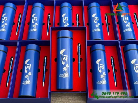 Combo Quà Tặng (Bình+Bút) - In Khắc Chữ "Tài" Trao Giá Trị Bền Lâu