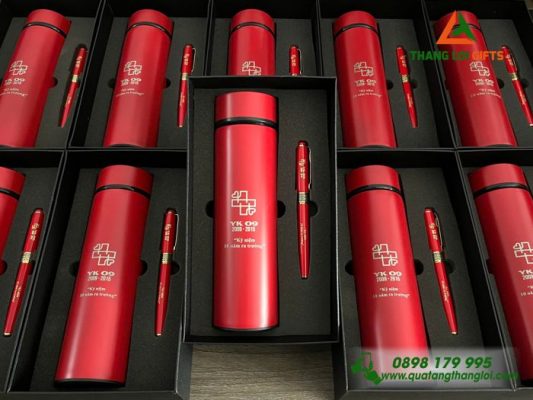 Bộ Quà Tặng (Bình+Bút) – In Khắc Logo Kỷ Niệm 10 Năm Ra Trường