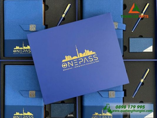 Bộ Quà Tặng (Sổ+Namecard+Bút) -In Khắc Logo Doanh Nghiệp Onepass