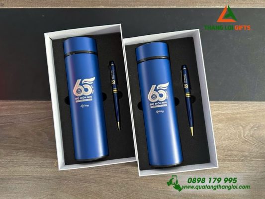 Bộ Quà Tặng (Bình+Bút) - In Khắc Logo Trường Đại Học Y Hà Nội