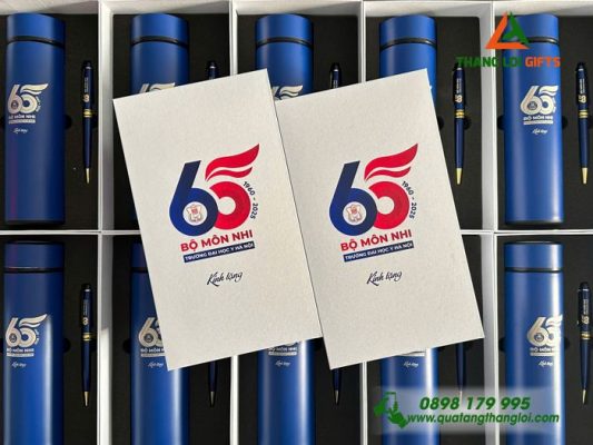 Bộ Quà Tặng (Bình+Bút) - In Khắc Logo Trường Đại Học Y Hà Nội