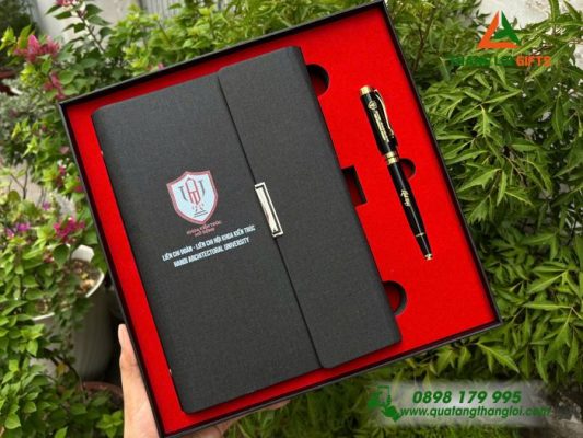 Combo Quà Tặng (Sổ+Bút) - In Khắc Logo Làm Quà Tặng Chi Đoàn