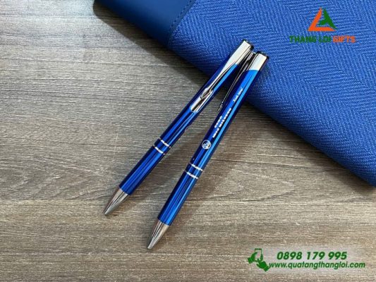 Bút Bi Kim Loại Bấm Khắc Logo Trường ĐH Luật – ĐHQG Hà Nội