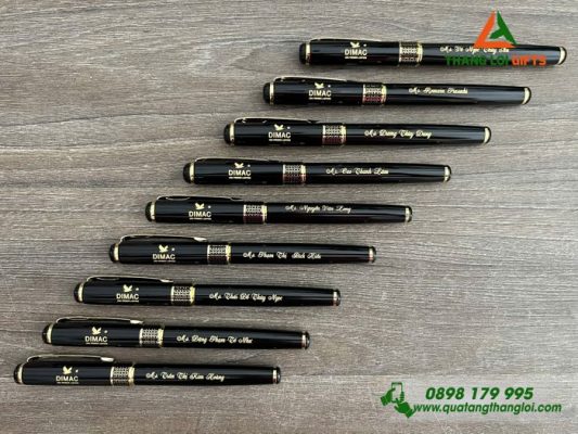 Bút Ký Kim Loại Màu Đen – Khắc Logo Công Ty Luật DIMAC