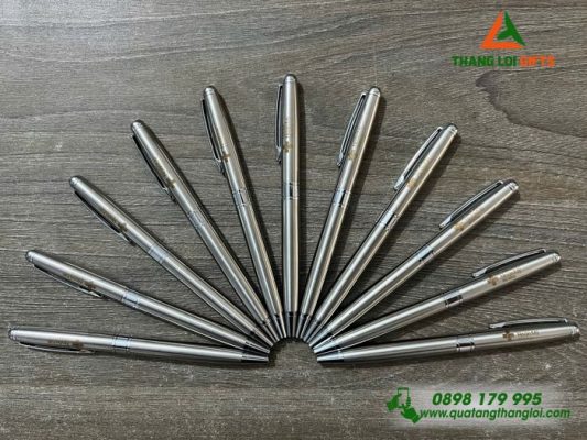 Bút Ký Kim Loại Xoay – Khắc Logo Bệnh Viện Hoàn Mỹ Đà Nẵng