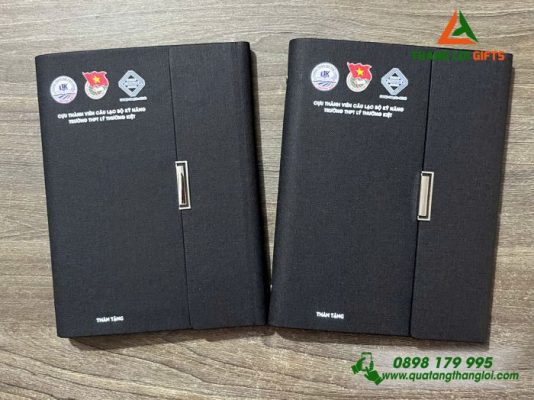 Sổ Tay Bìa Còng Màu Đen – In Logo Trường THPT Lý Thường Kiệt