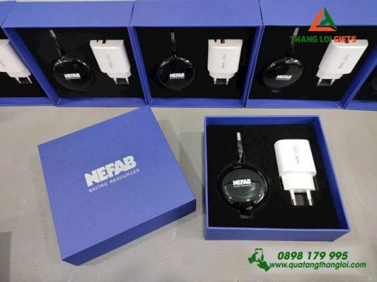 Giftset (Cáp Sạc & Củ Sạc) – In Logo NEFAB Saving Resources